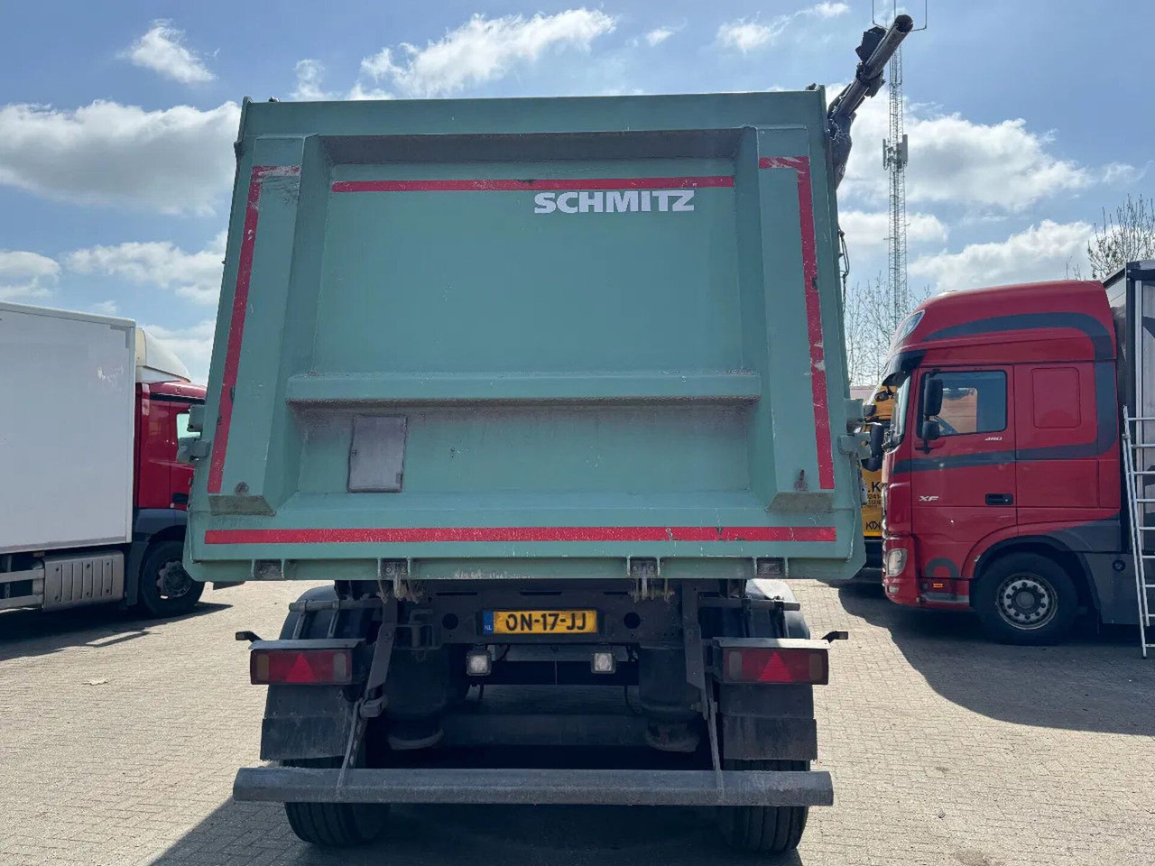 Schmitz Cargobull SGF*3 LIFTING AXLE - Semi-reboque basculante: foto 3 Schmitz Cargobull SGF*3 LIFTING AXLE - Semi-reboque basculante: foto 3