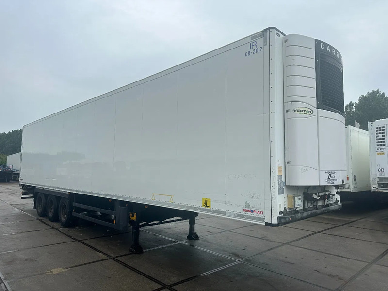 Schmitz Cargobull Schmitz Cargobull PRICES FROM €6950 TO €8950,- 40 X CARRIER 1850 MT D/E SAF AXELS - Semi-reboque frigorífico: foto 2 Schmitz Cargobull Schmitz Cargobull PRICES FROM €6950 TO €8950,- 40 X CARRIER 1850 MT D/E SAF AXELS - Semi-reboque frigorífico: foto 2
