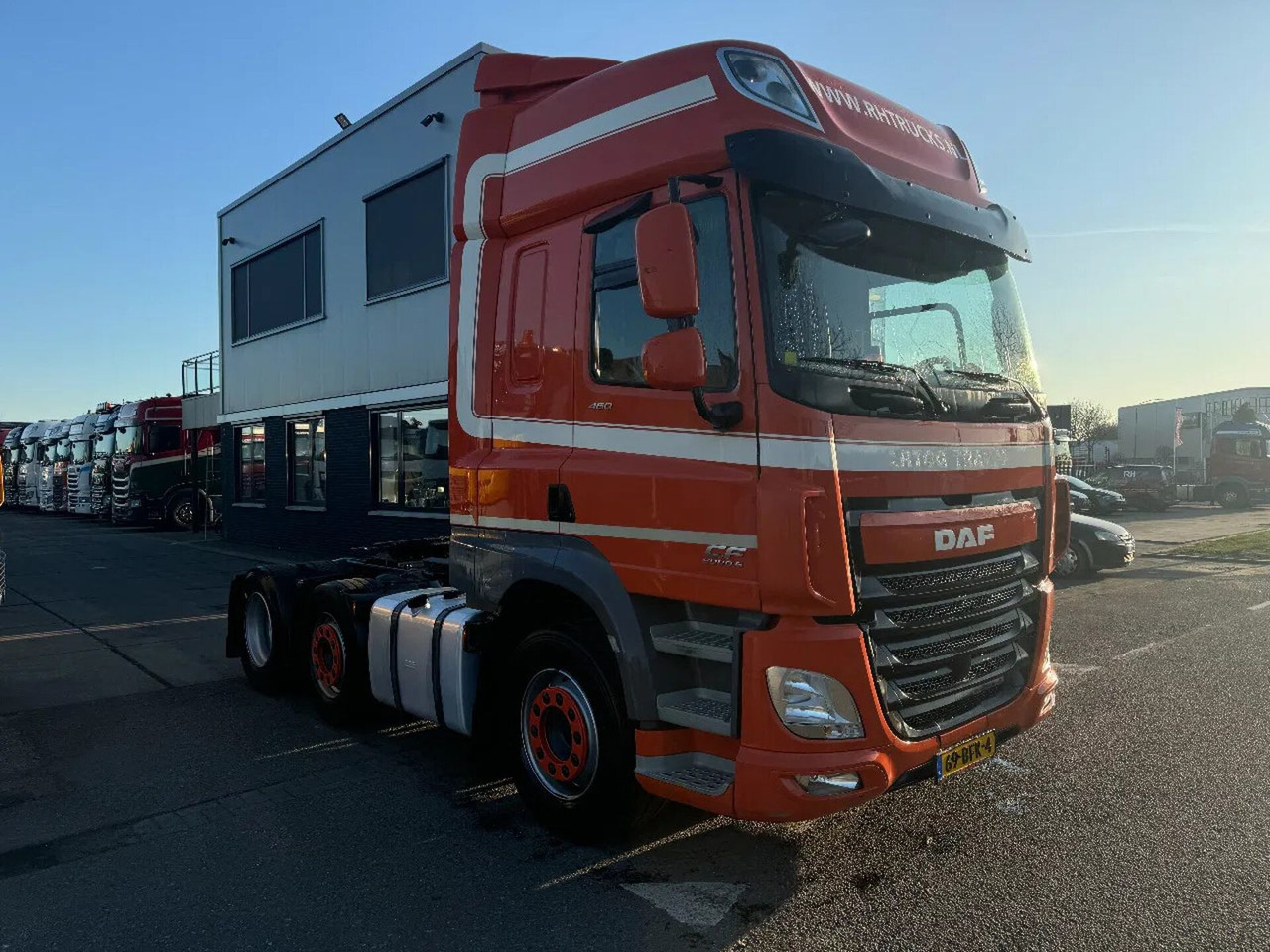 DAF CF 460 6X2 - EURO 6 + LIFT/STEERING AXLE DAF CF 460 6X2 - EURO 6 + LIFT/STEERING AXLE - Tractor: foto 3 DAF CF 460 6X2 - EURO 6 + LIFT/STEERING AXLE DAF CF 460 6X2 - EURO 6 + LIFT/STEERING AXLE - Tractor: foto 3