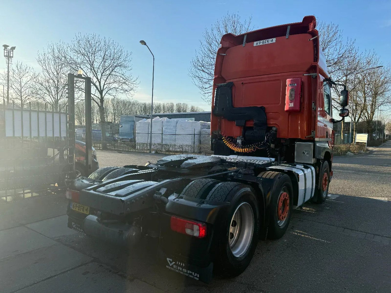 DAF CF 460 6X2 - EURO 6 + LIFT/STEERING AXLE DAF CF 460 6X2 - EURO 6 + LIFT/STEERING AXLE - Tractor: foto 5 DAF CF 460 6X2 - EURO 6 + LIFT/STEERING AXLE DAF CF 460 6X2 - EURO 6 + LIFT/STEERING AXLE - Tractor: foto 5