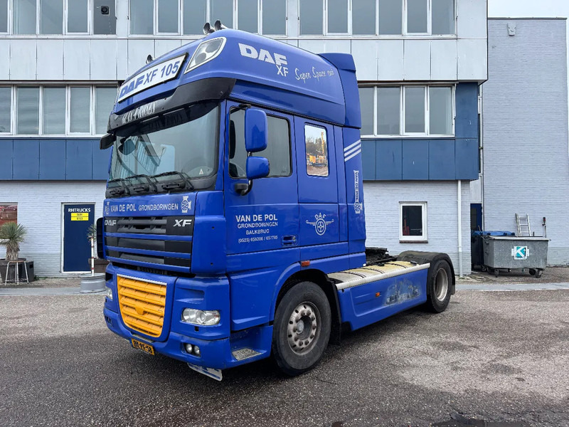 DAF XF 105.460 4X2 SKIRTS EURO 5 ONLY 770.446 KM HOLLAND TRUCK - Tractor: foto 1 DAF XF 105.460 4X2 SKIRTS EURO 5 ONLY 770.446 KM HOLLAND TRUCK - Tractor: foto 1