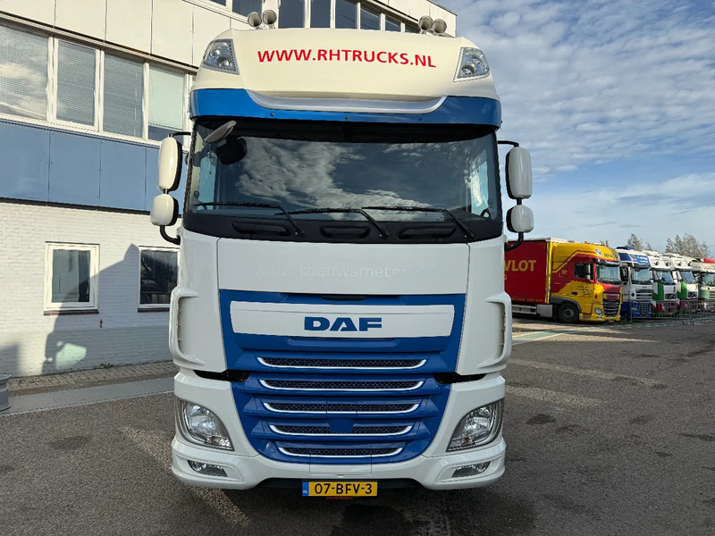 DAF XF 440 4X2 EURO 6 MEGA - ONLY 522.576 KM! - Tractor: foto 2 DAF XF 440 4X2 EURO 6 MEGA - ONLY 522.576 KM! - Tractor: foto 2