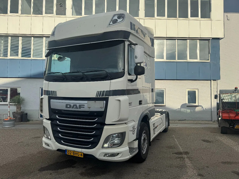 DAF XF 460 4X2 EURO 6 SKIRTS MX BRAKE NEW TACHO - Tractor: foto 1 DAF XF 460 4X2 EURO 6 SKIRTS MX BRAKE NEW TACHO - Tractor: foto 1
