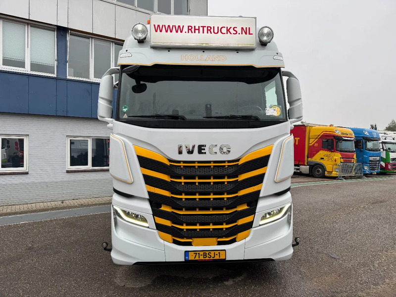 Iveco S-WAY 460 4X2 EURO 6 SKIRTS DOUBLE TANK - Tractor: foto 2 Iveco S-WAY 460 4X2 EURO 6 SKIRTS DOUBLE TANK - Tractor: foto 2