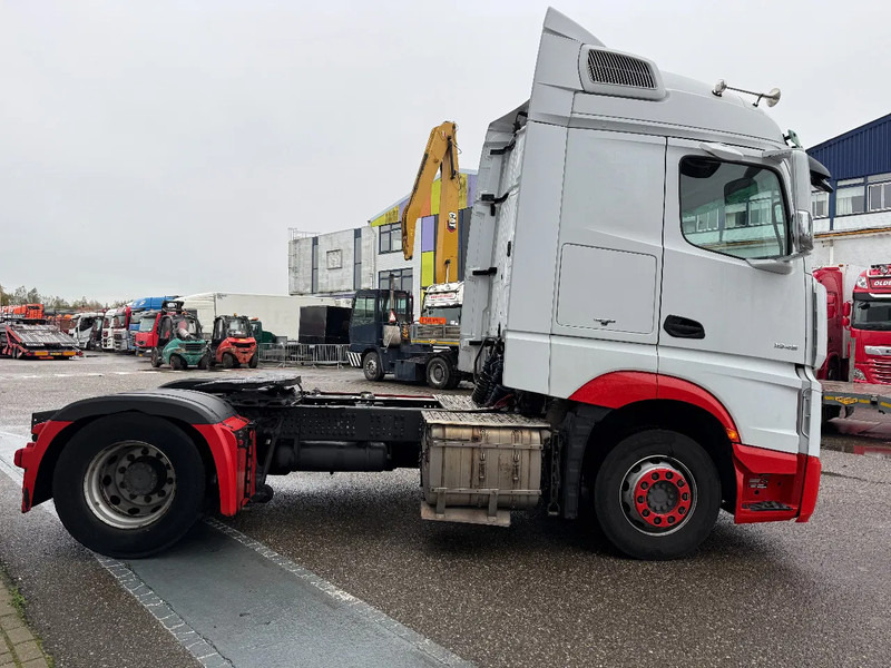 Mercedes-Benz Actros 1945 4X2 EURO 6 - NL TRUCK 1st OWNER (1845) - Tractor: foto 4 Mercedes-Benz Actros 1945 4X2 EURO 6 - NL TRUCK 1st OWNER (1845) - Tractor: foto 4