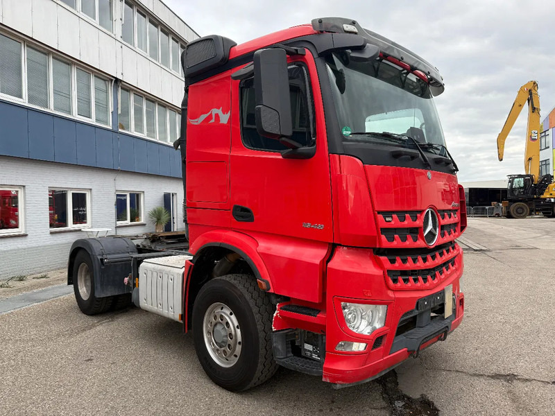 Mercedes-Benz Arocs 4X4 HYDRO DRIVE AN TIPPER HYDRAULIC - Tractor: foto 3 Mercedes-Benz Arocs 4X4 HYDRO DRIVE AN TIPPER HYDRAULIC - Tractor: foto 3