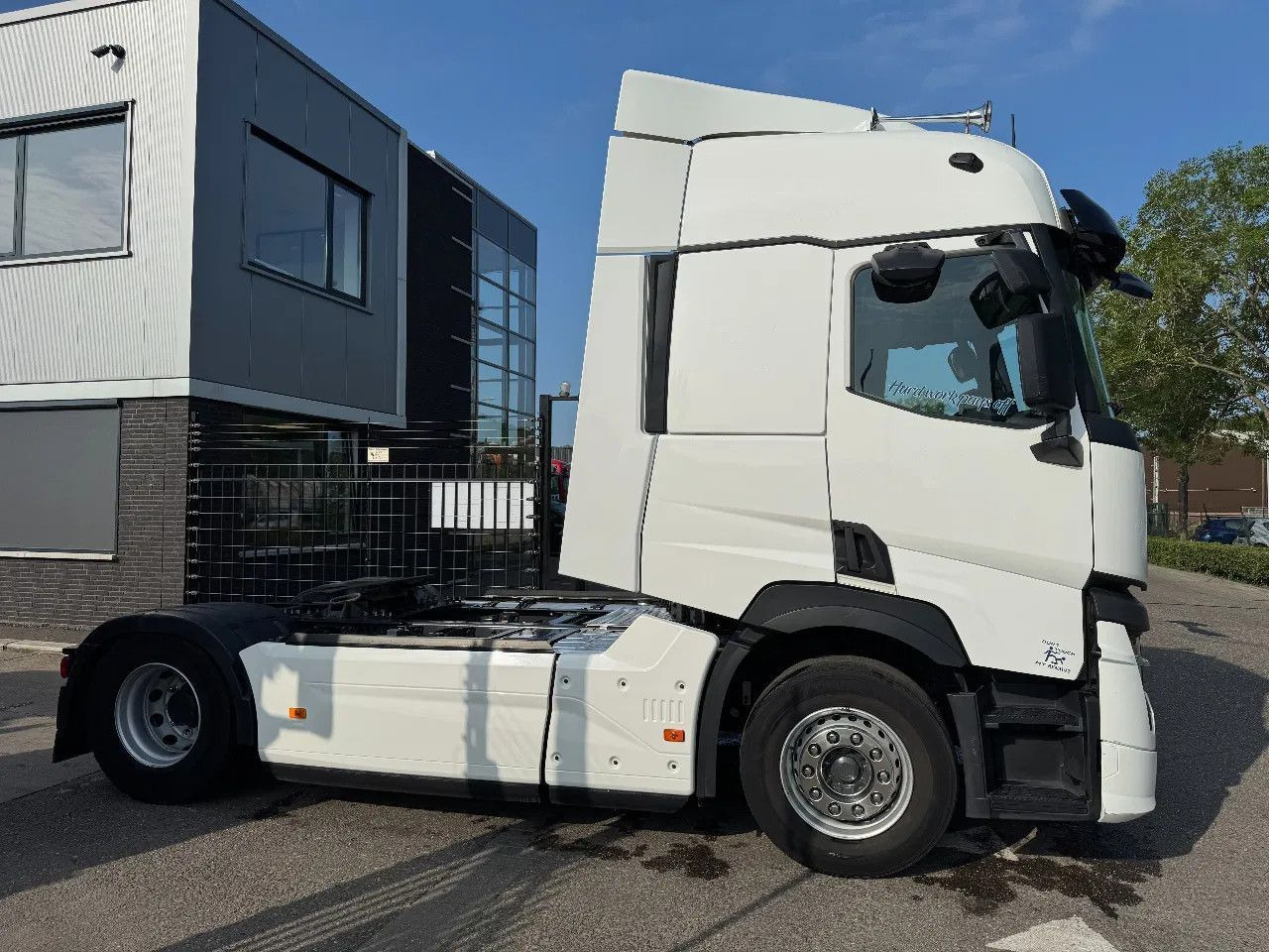 Renault T440 - 13-LITER ENGINE! - EURO 6 SKIRTS SPOILER - Tractor: foto 3 Renault T440 - 13-LITER ENGINE! - EURO 6 SKIRTS SPOILER - Tractor: foto 3