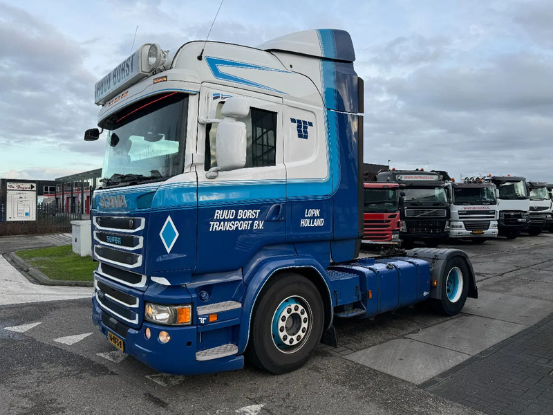 Scania R410 4X2 EURO 6 SPECIAL INTERIOR - Tractor: foto 1 Scania R410 4X2 EURO 6 SPECIAL INTERIOR - Tractor: foto 1