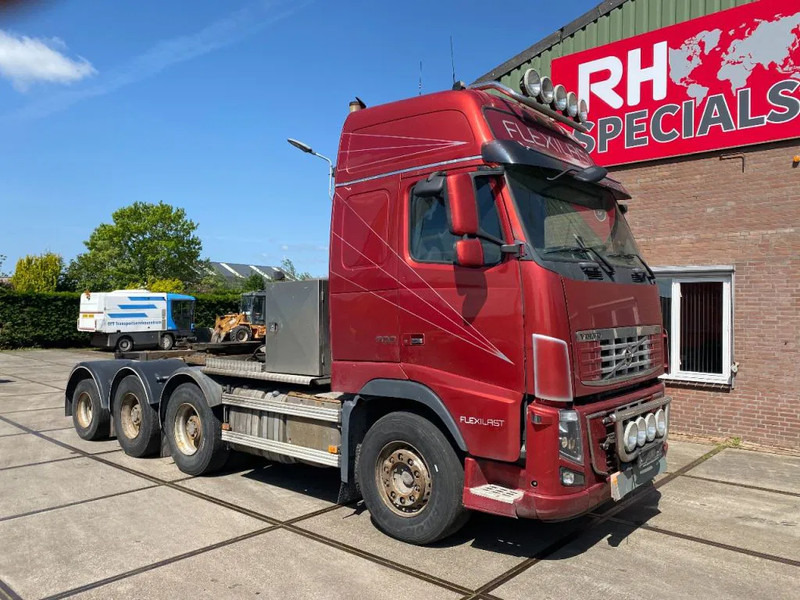 Volvo FH 16.700 FH16-700 8X4 140 TON FULL STEEL - Tractor: foto 4 Volvo FH 16.700 FH16-700 8X4 140 TON FULL STEEL - Tractor: foto 4