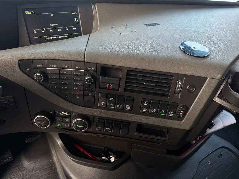 Tractor Volvo FH 460 4X2 EURO 6 SKIRTS VEB I PARK COOL TÜV 03-26: foto 13