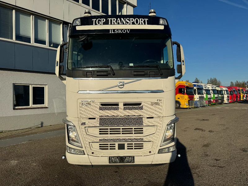 Volvo FH 460 6X2 EURO 6 CHASSIS 2021 STEERING AXLE SKIRTS - Tractor: foto 2 Volvo FH 460 6X2 EURO 6 CHASSIS 2021 STEERING AXLE SKIRTS - Tractor: foto 2