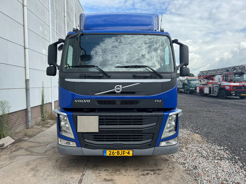 Volvo FM 330 4X2 EURO 6 TÜV TILL 02-2026 - Tractor: foto 2 Volvo FM 330 4X2 EURO 6 TÜV TILL 02-2026 - Tractor: foto 2