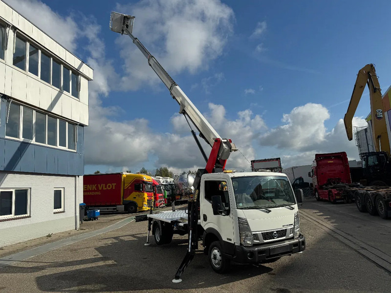 Nissan Cabstar PALFINGER HOOGWERKER 20 METER 35.14 - Veículo comercial: foto 3 Nissan Cabstar PALFINGER HOOGWERKER 20 METER 35.14 - Veículo comercial: foto 3