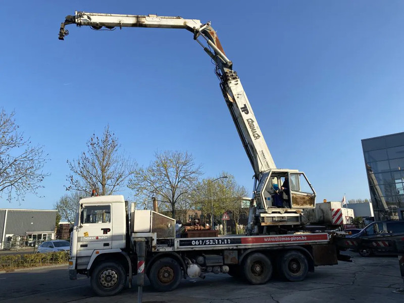 Volvo F 12 8X4 + CORMACH 87000 CRANE - 8.642 HOURS - Camião grua: foto 1 Volvo F 12 8X4 + CORMACH 87000 CRANE - 8.642 HOURS - Camião grua: foto 1
