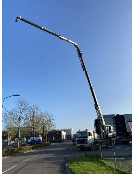 Volvo F 12 8X4 + CORMACH 87000 CRANE - 8.642 HOURS - Camião grua: foto 3 Volvo F 12 8X4 + CORMACH 87000 CRANE - 8.642 HOURS - Camião grua: foto 3