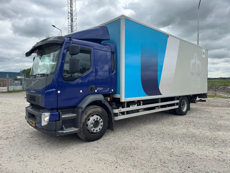 Volvo FL 250 4X2 EURO 6 CARGO LOCK + DHOLLANDIA LIFT TÜV TILL 02-2026 - Camião furgão: foto 5 Volvo FL 250 4X2 EURO 6 CARGO LOCK + DHOLLANDIA LIFT TÜV TILL 02-2026 - Camião furgão: foto 5