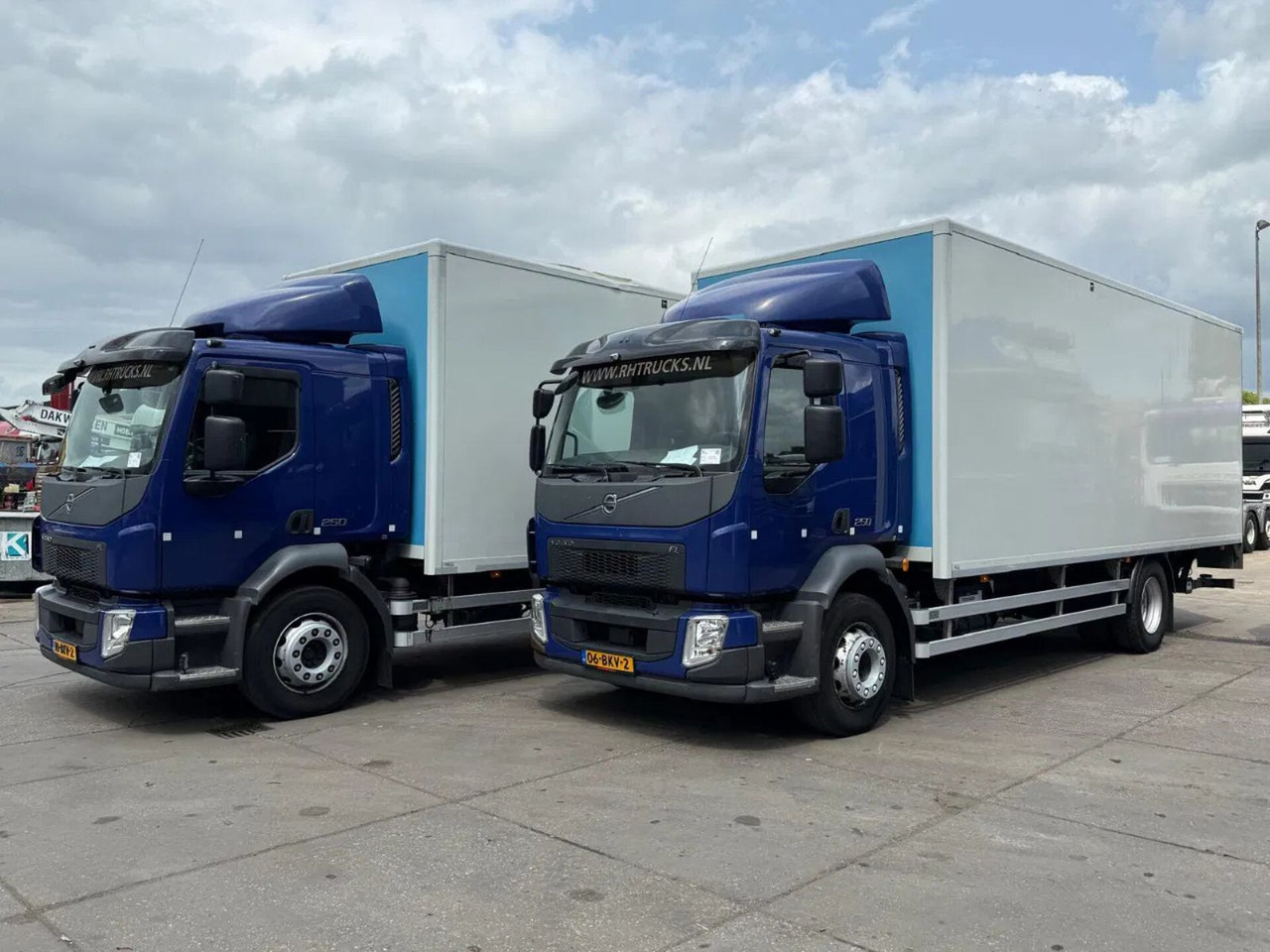 Volvo FL 250 4X2 - EURO 6 + DHOLLANDIA LIFT + TÜV 05-2 - Camião furgão: foto 1 Volvo FL 250 4X2 - EURO 6 + DHOLLANDIA LIFT + TÜV 05-2 - Camião furgão: foto 1