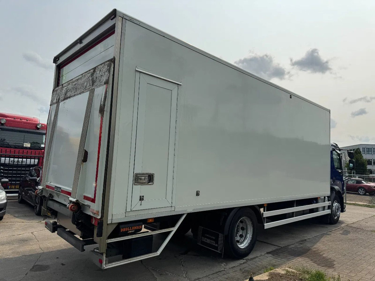 Volvo FL 250 4X2 - EURO 6 + DHOLLANDIA LIFT + TÜV 05-2 - Camião furgão: foto 5 Volvo FL 250 4X2 - EURO 6 + DHOLLANDIA LIFT + TÜV 05-2 - Camião furgão: foto 5