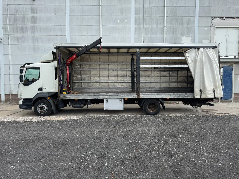Volvo FL 250 4X2 EURO 6 + FASSI MICRO M25A.12 - Camião de lona, Camião grua: foto 2 Volvo FL 250 4X2 EURO 6 + FASSI MICRO M25A.12 - Camião de lona, Camião grua: foto 2