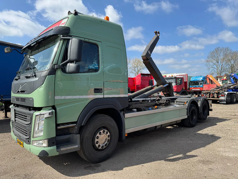 Volvo FM 410 6X2 EURO 6 VDL 20 T HOOK LIFTING AXLE - Camião polibenne: foto 1 Volvo FM 410 6X2 EURO 6 VDL 20 T HOOK LIFTING AXLE - Camião polibenne: foto 1