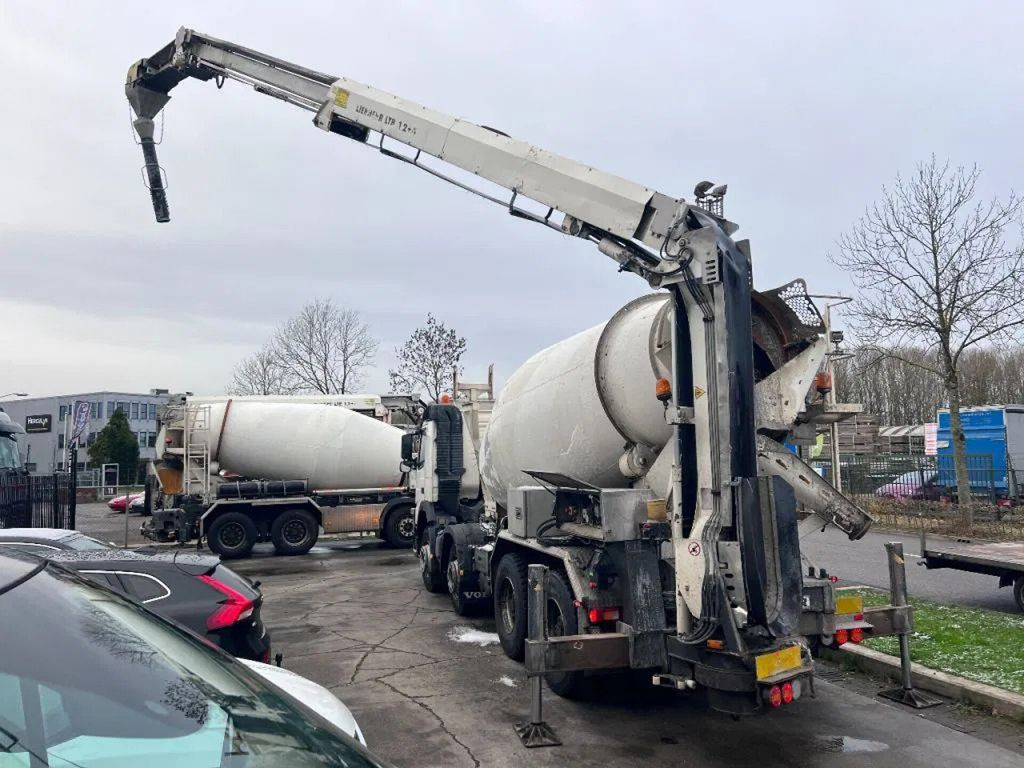 Volvo FM 410 8X4 - 3 UNITS! + MIXER 9m3 + LIEBHERR CON - Camião betoneira: foto 4 Volvo FM 410 8X4 - 3 UNITS! + MIXER 9m3 + LIEBHERR CON - Camião betoneira: foto 4