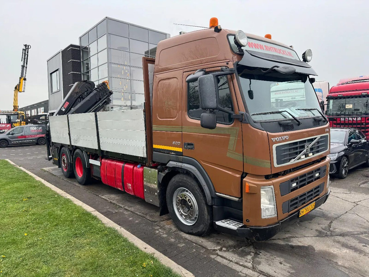 Camião de caixa aberta/ Plataforma, Camião grua Volvo FM 500 6X2 EURO 5 HIAB 211 EP5 + REMOTE CONTROL: foto 9