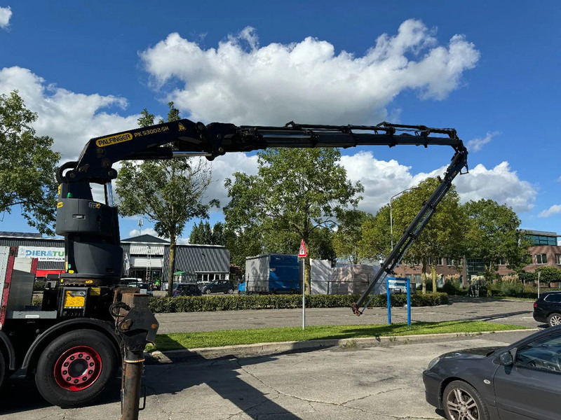 Volvo FMX 460 8X4 PALFINGER PK53002 + FLY JIP AN REMOTE CONTROLE, LAST AXEL STEERING - Camião grua: foto 3 Volvo FMX 460 8X4 PALFINGER PK53002 + FLY JIP AN REMOTE CONTROLE, LAST AXEL STEERING - Camião grua: foto 3