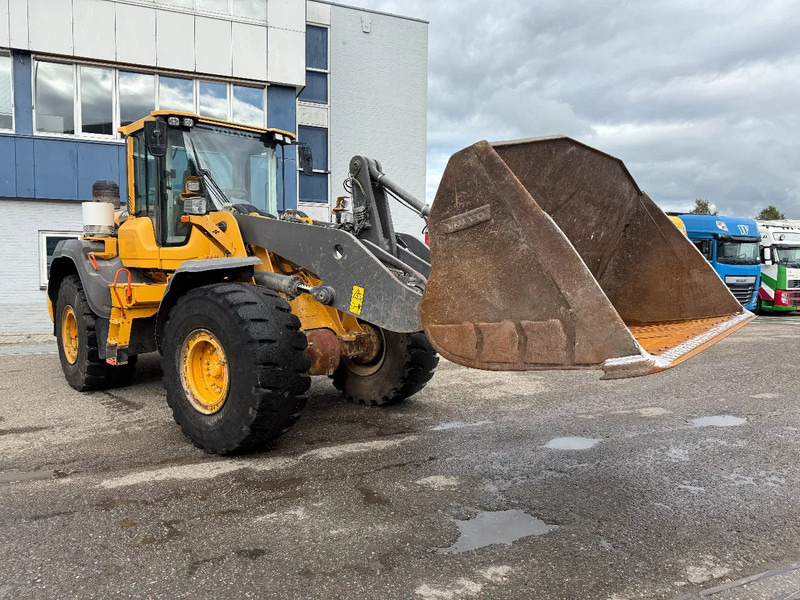 Volvo L120H, CE, 8314 UUR + CDC-STEERING - Pá carregadora de rodas: foto 5 Volvo L120H, CE, 8314 UUR + CDC-STEERING - Pá carregadora de rodas: foto 5