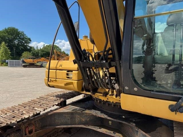 Escavadora de rastos CAT 323 D L: foto 10