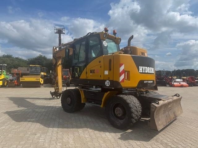 HYDREMA MX16 - Escavadeira de rodas: foto 2 HYDREMA MX16 - Escavadeira de rodas: foto 2