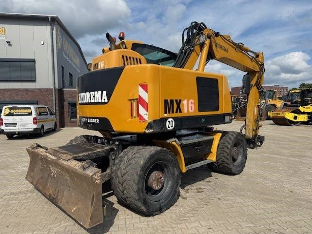 HYDREMA MX16 - Escavadeira de rodas: foto 1 HYDREMA MX16 - Escavadeira de rodas: foto 1