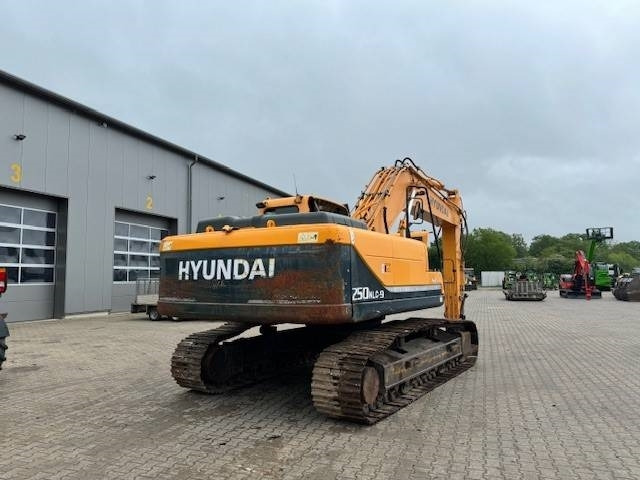 HYUNDAI R 250 NLC-9 - Escavadora de rastos: foto 4 HYUNDAI R 250 NLC-9 - Escavadora de rastos: foto 4