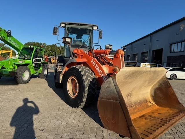 Hitachi ZW 180 - Pá carregadora de rodas: foto 3 Hitachi ZW 180 - Pá carregadora de rodas: foto 3