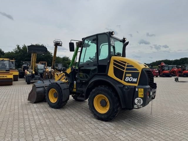 KOMATSU WA 80M - Pá carregadora de rodas: foto 1 KOMATSU WA 80M - Pá carregadora de rodas: foto 1