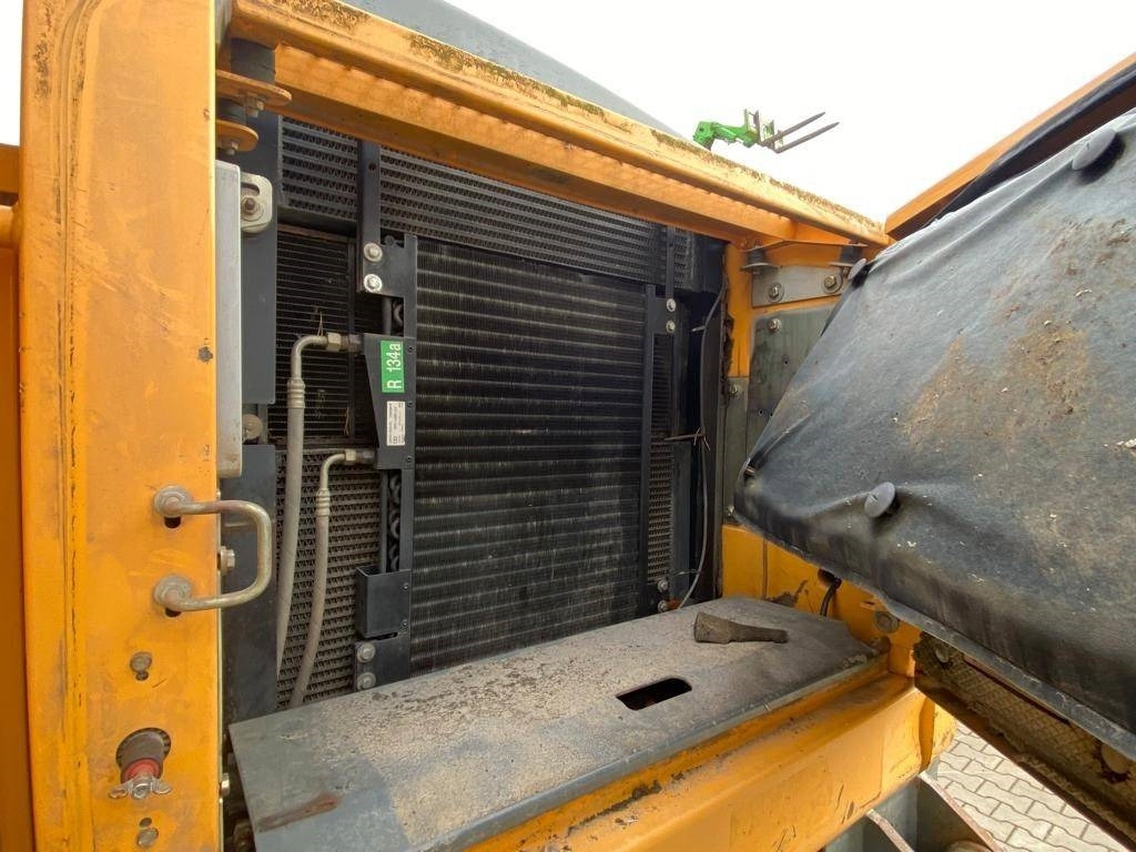 LIEBHERR A 900 C Lit. - Escavadeira de rodas: foto 5 LIEBHERR A 900 C Lit. - Escavadeira de rodas: foto 5