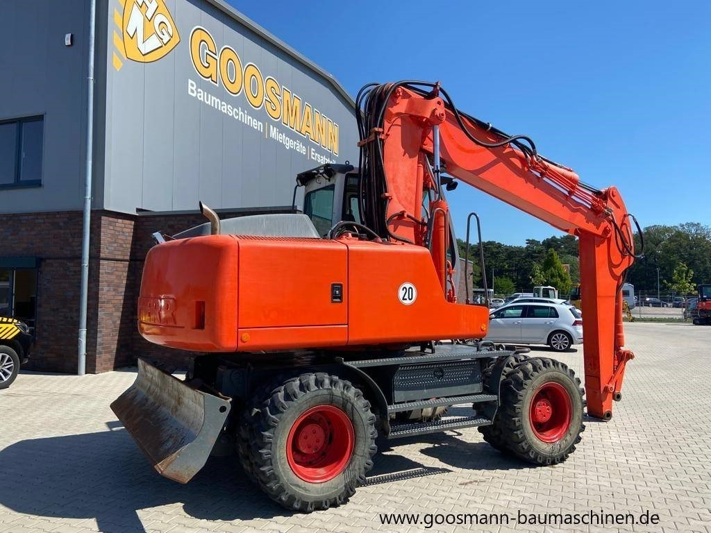 Liebherr A 900 C - Escavadeira de rodas: foto 2 Liebherr A 900 C - Escavadeira de rodas: foto 2