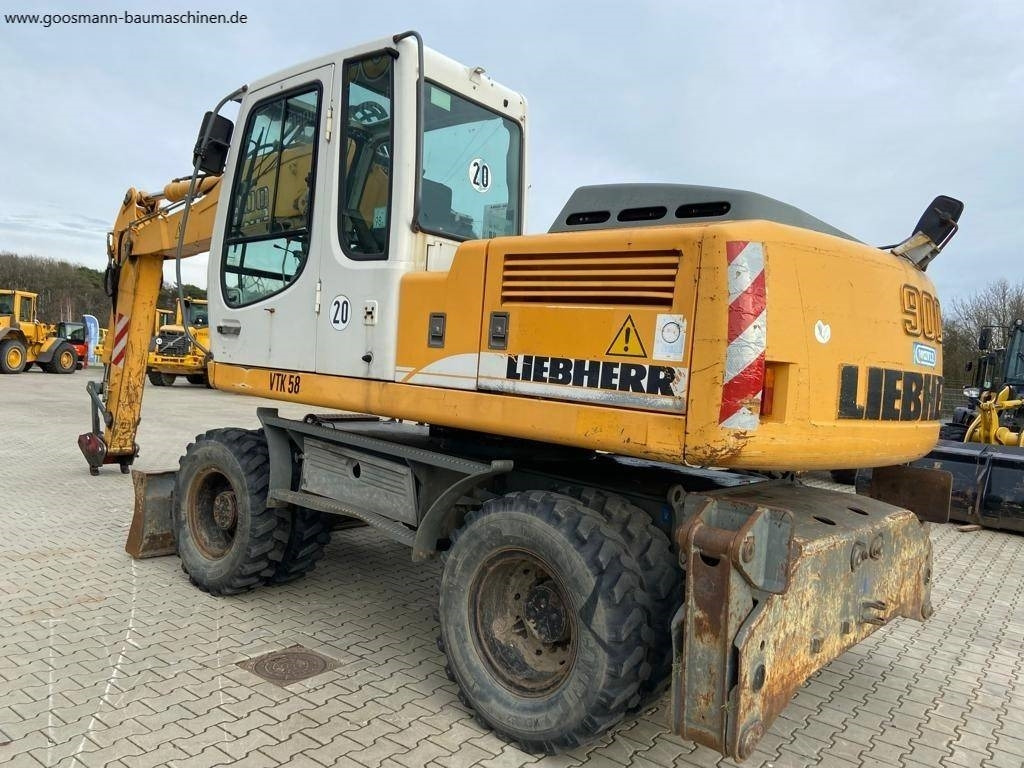 Liebherr A 900 C Litronic - Escavadeira de rodas: foto 2 Liebherr A 900 C Litronic - Escavadeira de rodas: foto 2