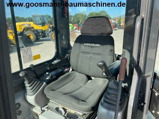 NEW HOLLAND E 29 B SR - Mini escavadeira: foto 5 NEW HOLLAND E 29 B SR - Mini escavadeira: foto 5