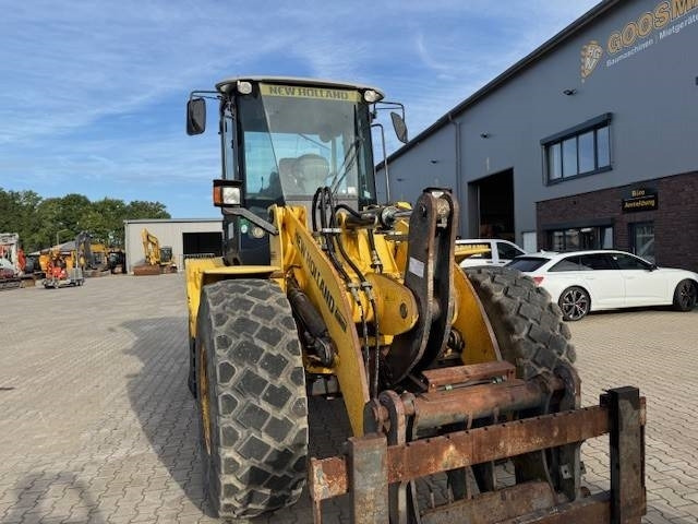 New Holland W 110 B W 110 B - Pá carregadora de rodas: foto 4 New Holland W 110 B W 110 B - Pá carregadora de rodas: foto 4