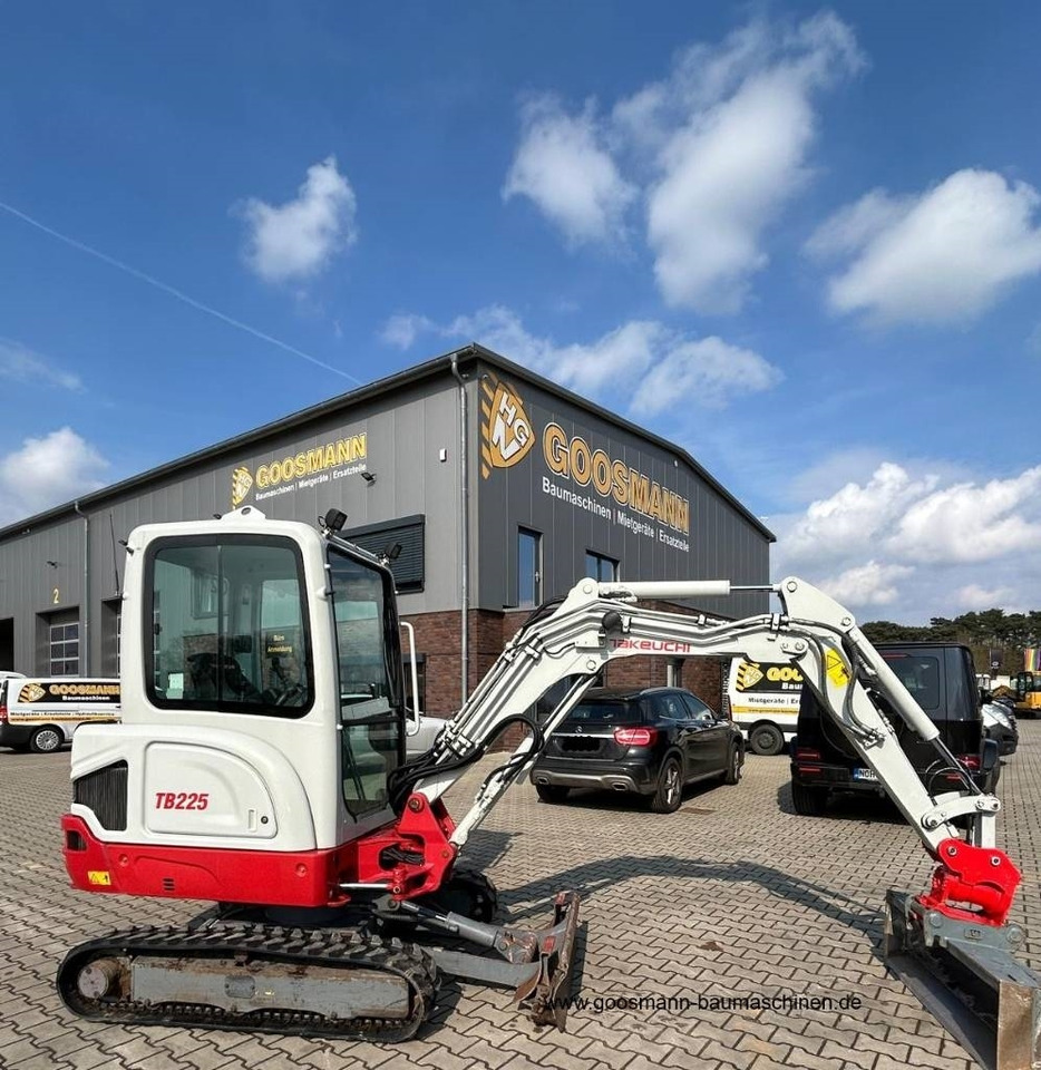 Takeuchi TB 225 - Mini escavadeira: foto 2 Takeuchi TB 225 - Mini escavadeira: foto 2