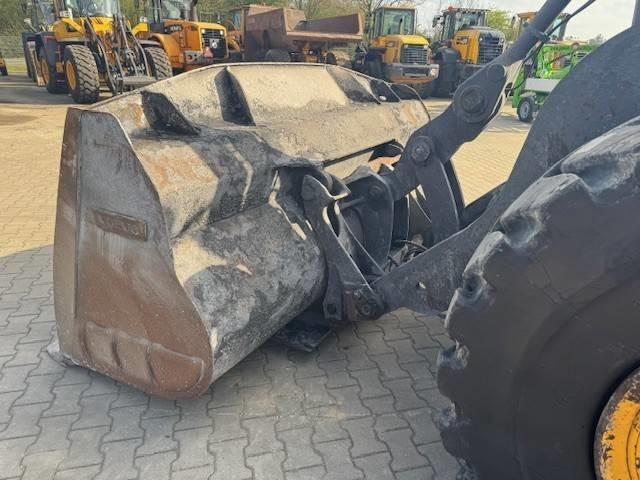 Pá carregadora de rodas Volvo L 110 H: foto 8