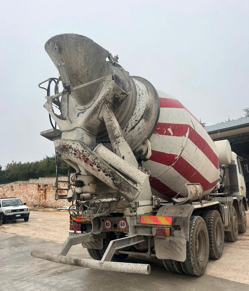 Autobetoniera Astra HD7 84 42 - Camião betoneira: foto 3 Autobetoniera Astra HD7 84 42 - Camião betoneira: foto 3