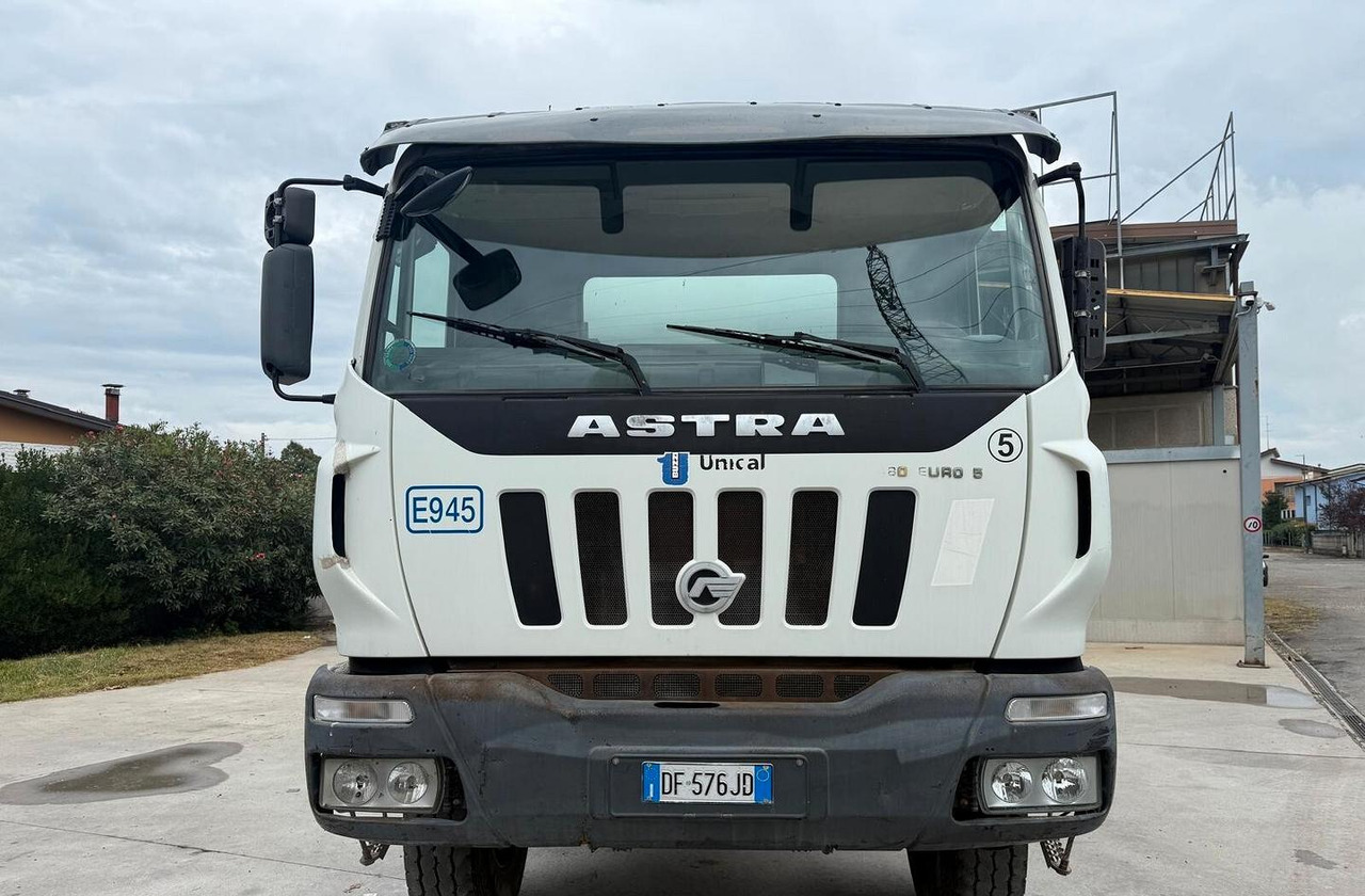 Autobetoniera Astra HD8 84 48 EURO 5 - Camião betoneira: foto 2 Autobetoniera Astra HD8 84 48 EURO 5 - Camião betoneira: foto 2