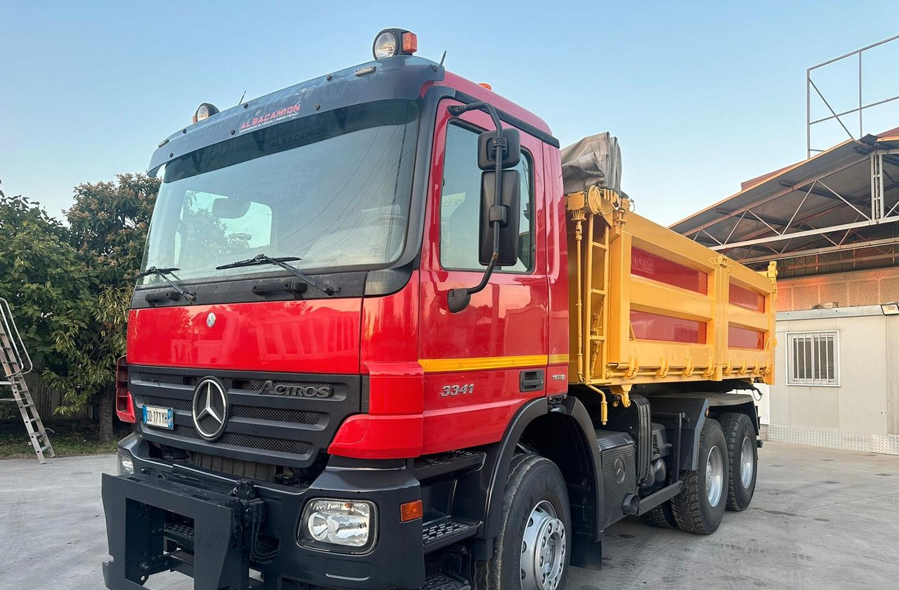 Mercedes 3 assi ribaltabile euro 5 - Camião basculante: foto 5 Mercedes 3 assi ribaltabile euro 5 - Camião basculante: foto 5