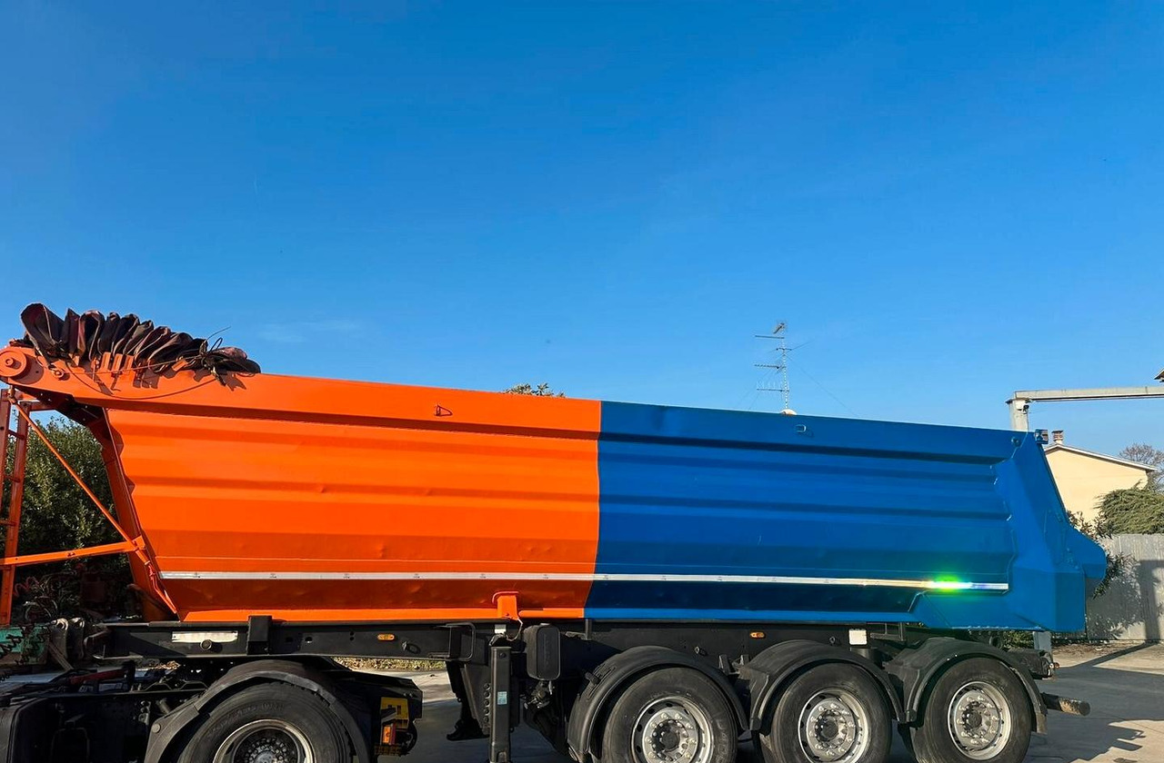 Semirimorchio ribaltabile Adige - Semi-reboque basculante: foto 4 Semirimorchio ribaltabile Adige - Semi-reboque basculante: foto 4