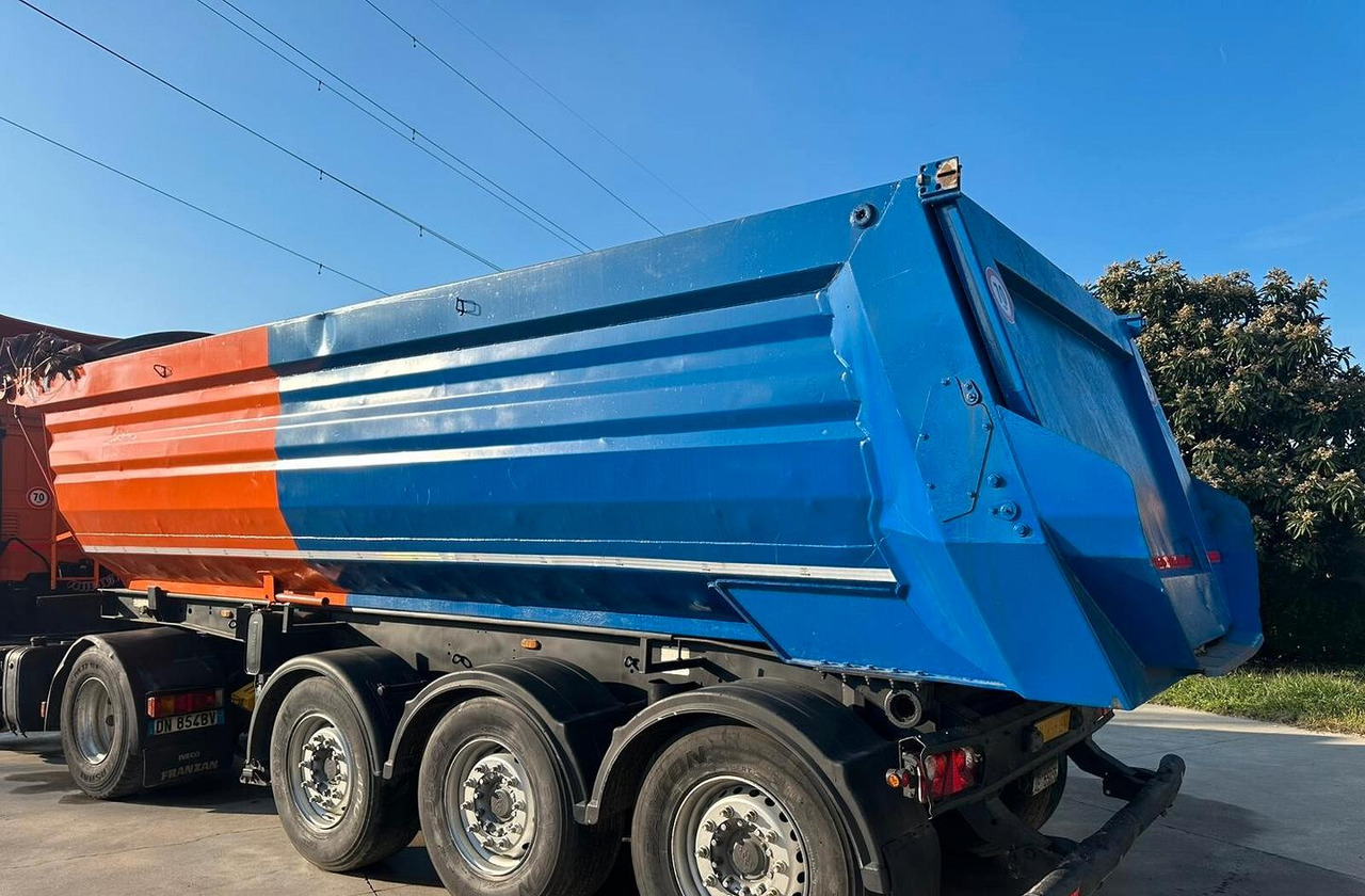 Semirimorchio ribaltabile Adige - Semi-reboque basculante: foto 3 Semirimorchio ribaltabile Adige - Semi-reboque basculante: foto 3