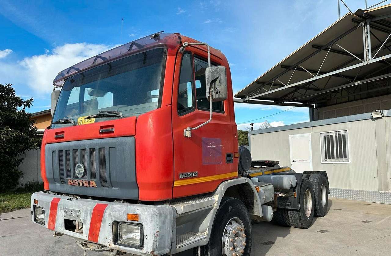 Trattore Astra 6x4 - Tractor: foto 2 Trattore Astra 6x4 - Tractor: foto 2