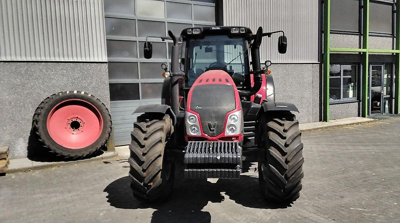 Valtra T153 Versu - Trator: foto 2 Valtra T153 Versu - Trator: foto 2