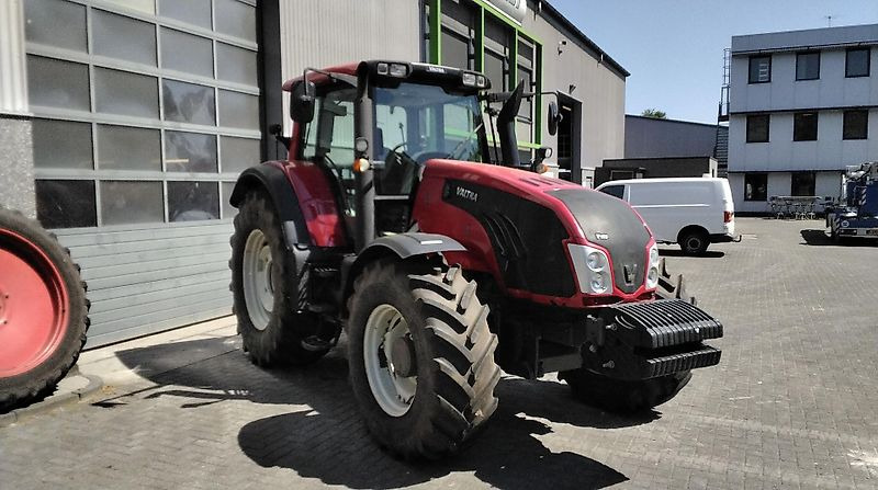 Valtra T153 Versu - Trator: foto 3 Valtra T153 Versu - Trator: foto 3