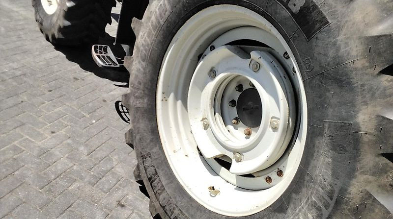 Valtra T153 Versu - Trator: foto 5 Valtra T153 Versu - Trator: foto 5